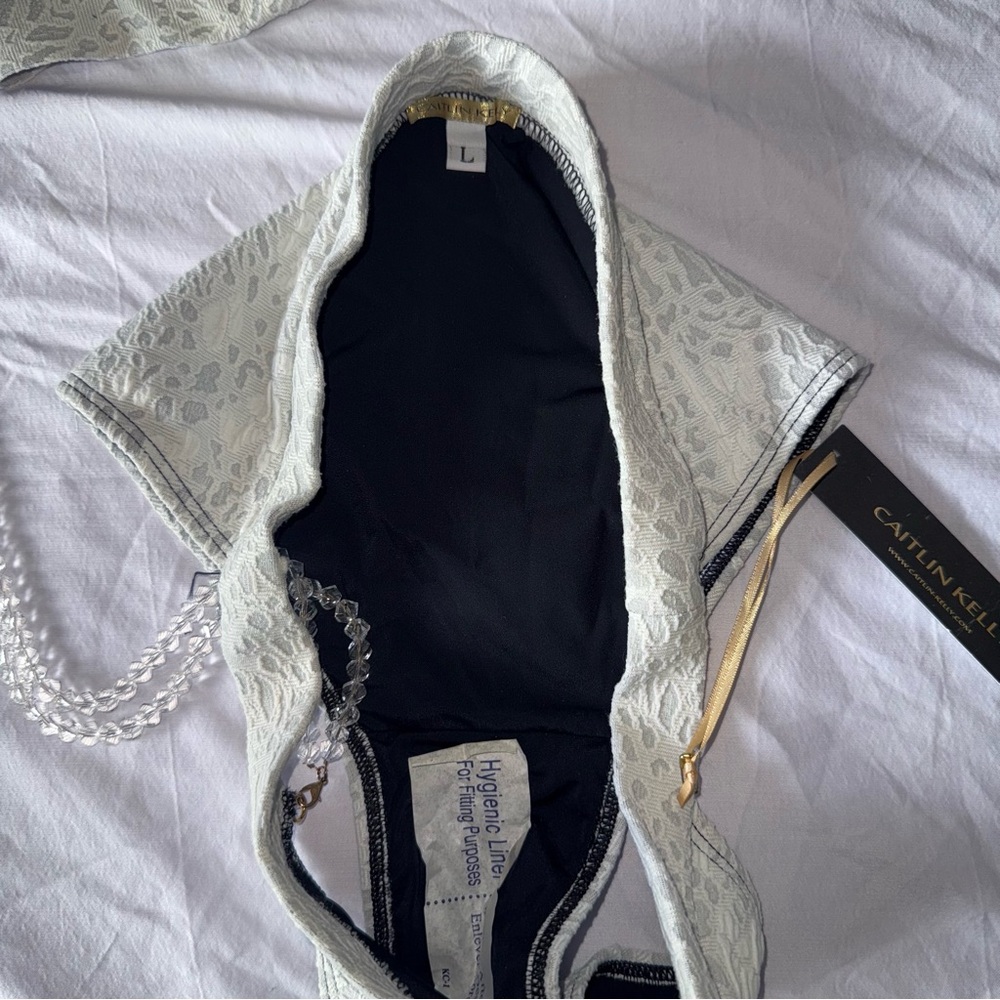 Designer Swim Set - Picture 3 of 10